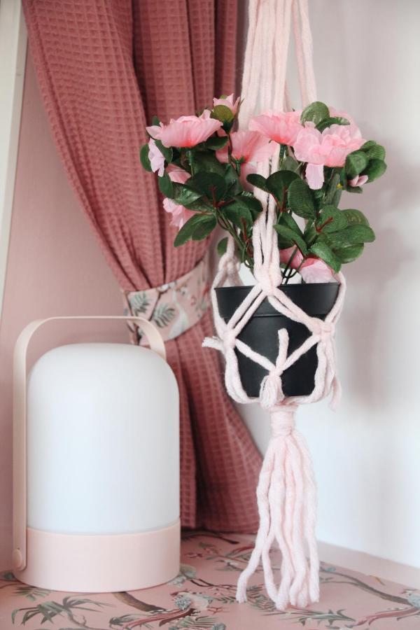 Het Caravannetje - Retro Glamping Bed & Breakfast Leidschendam